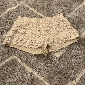 Lace shorts 🌸
